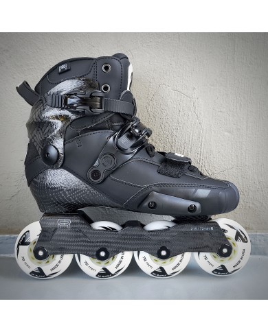 FR SKATES - IGOR BLACK 2025 FULL CARBON FR SKATES - IGOR BLACK 2025 FULL CARBON